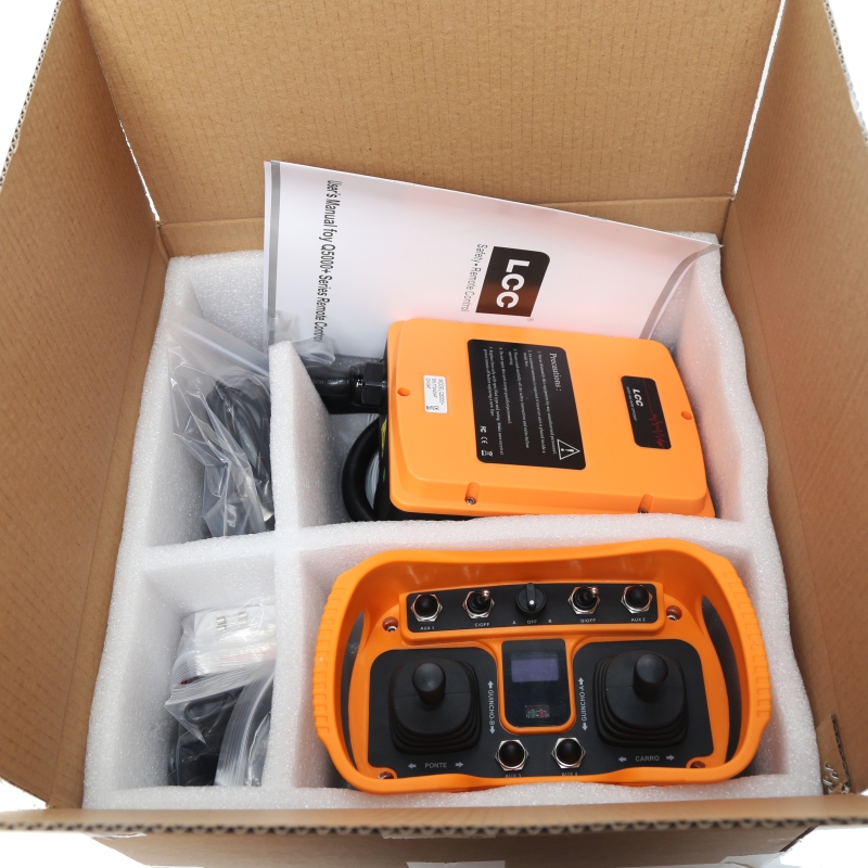 Télécommande sans fil industrielle de Joystick de grue à tour de 433 Mhz UHF LCC Q5000 + pour l'équipement lourd de grue